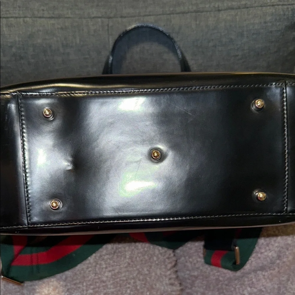 🎄GUCCI Black Tote Bag with Green and Red Strap - Picture 5 of 11